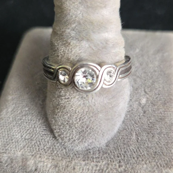 Brighton Infinity Sparkle Ring. Size 8 - Picture 8 of 8